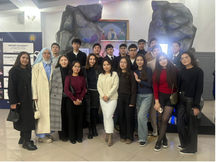 Спектакль «Сезім хаттары»: для сердца и души